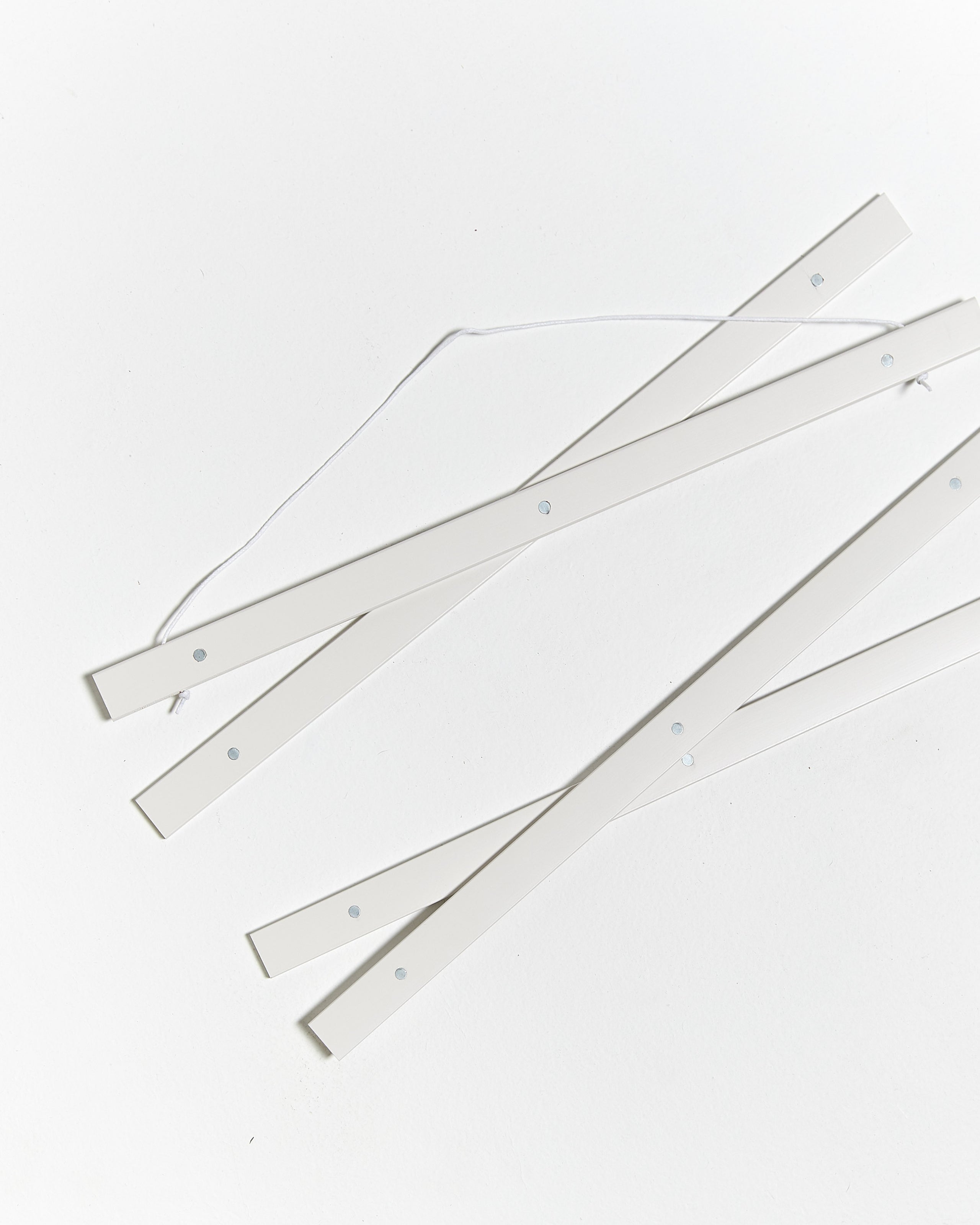 Porte affiche 40cm en bois et blanc