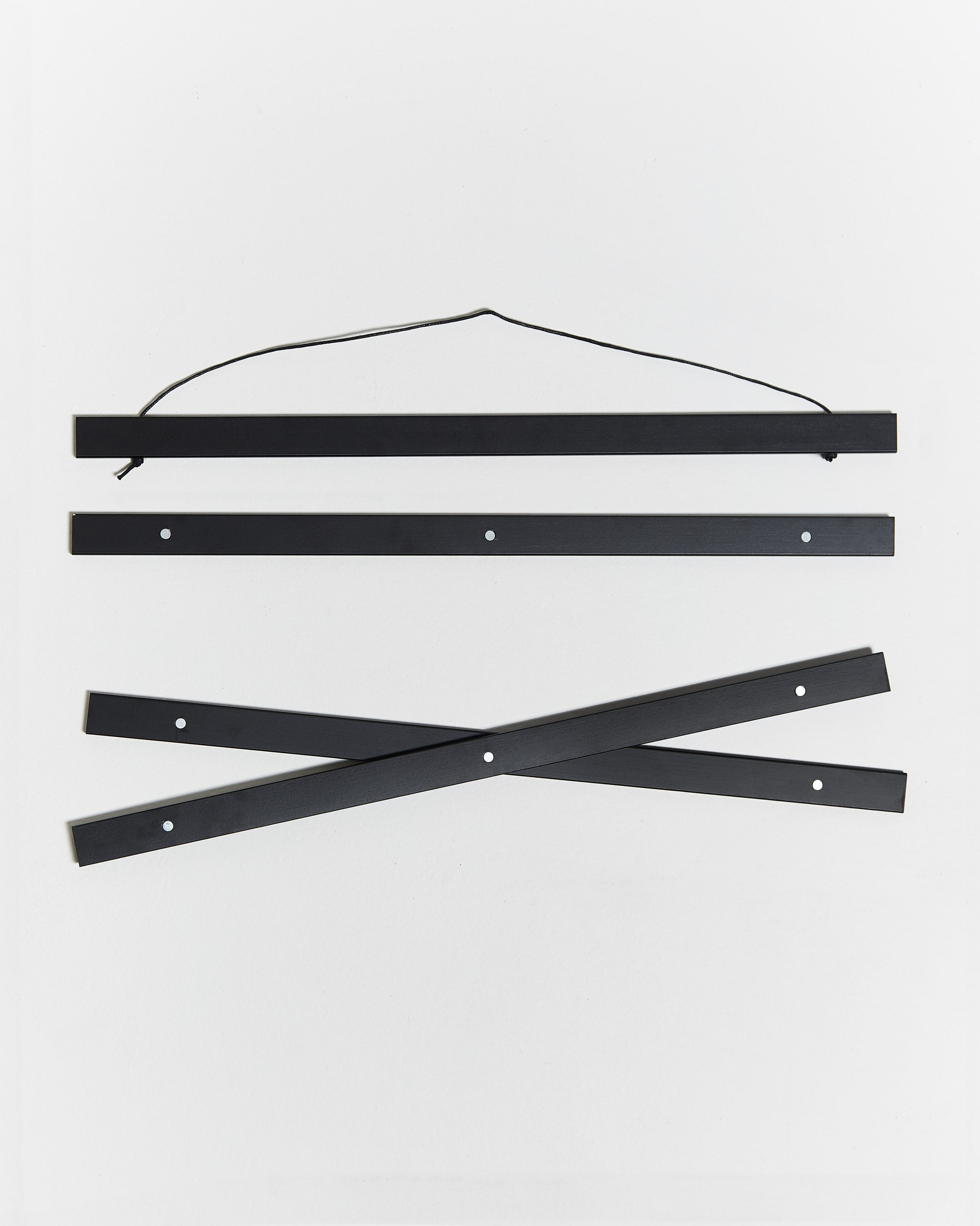 Colgador para póster de 20cm de madera y color negro