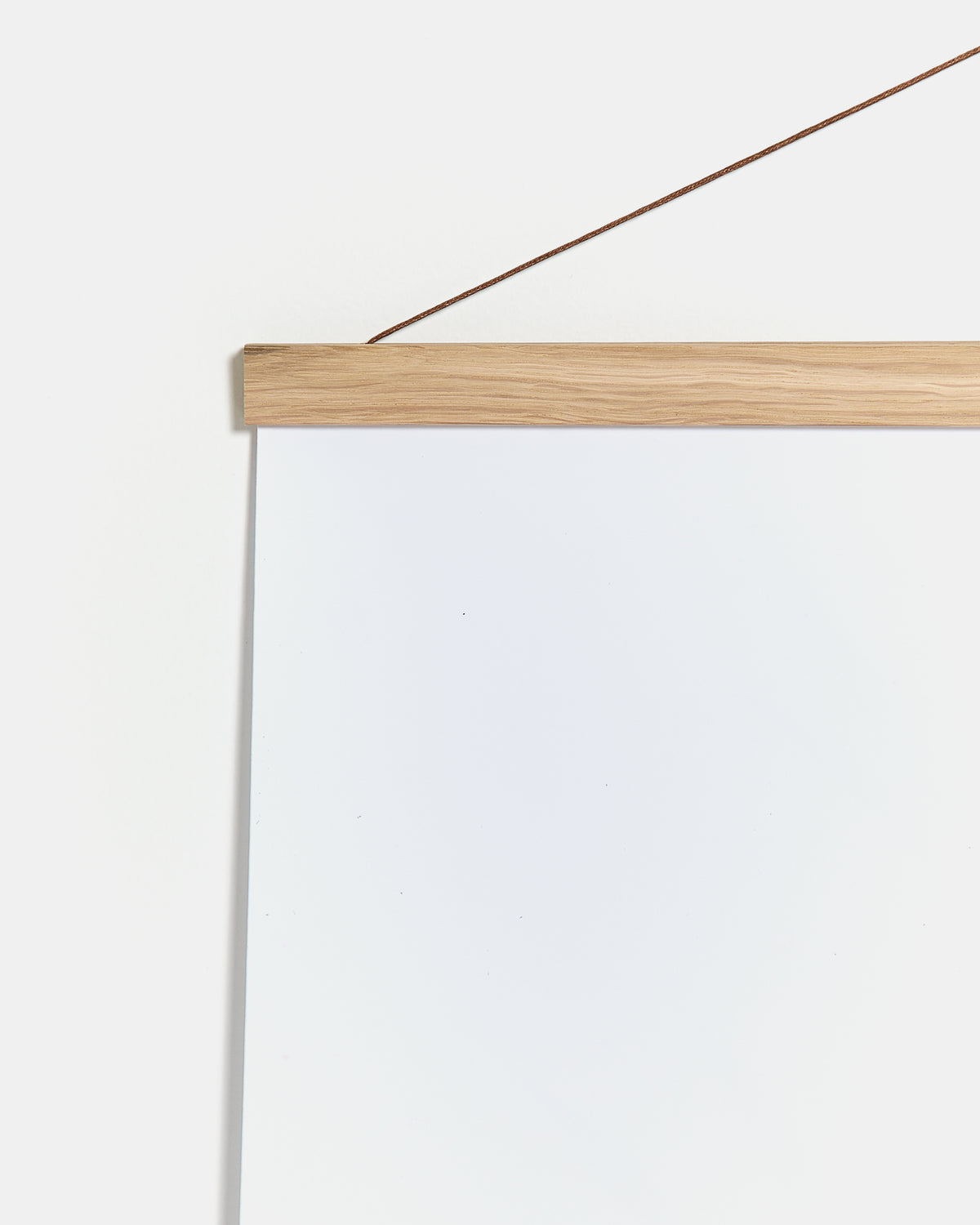 Porte affiche 20cm bois et couleur chêne